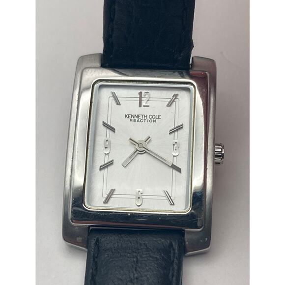 Kenneth Cole Reaction Women's Watch 22mm - Adjustable Leather Band - New Battery - Picture 2 of 10